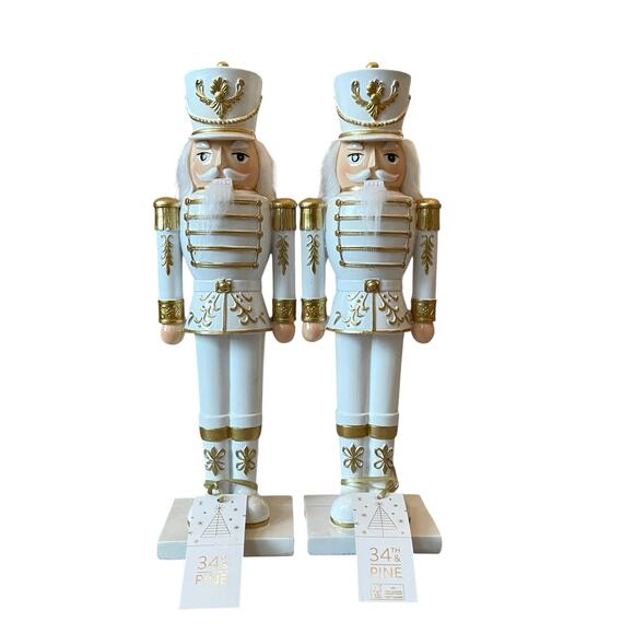 34th & Pine White Gold NUTCRACKERS 14in Wood Set of 2 Holiday Glam NEW - Picture 9 of 15